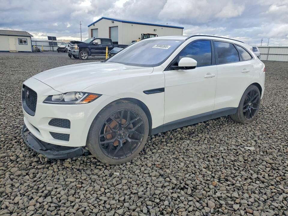 2017 JAGUAR F-Pace