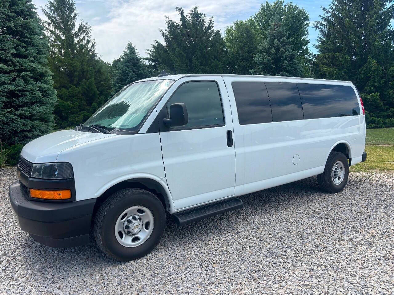 2022 CHEVROLET Express