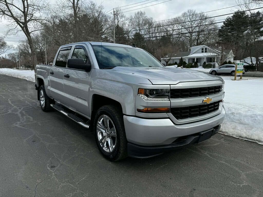 2018 CHEVROLET Silverado