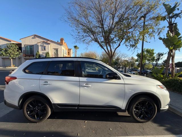 2018 MITSUBISHI Outlander