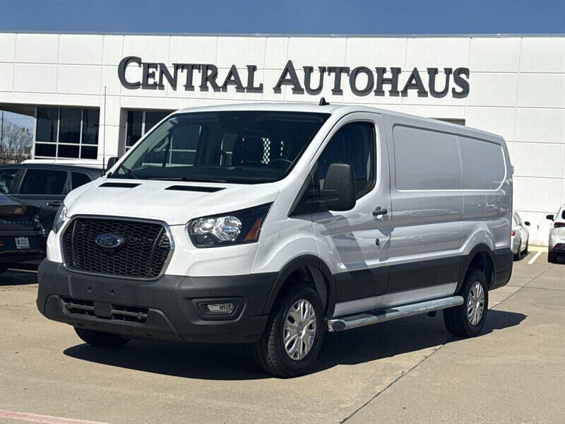 2024 FORD Transit