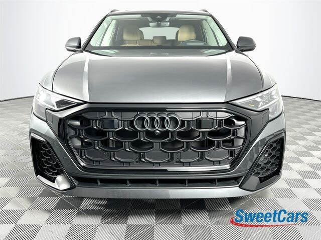 2025 Audi Q8