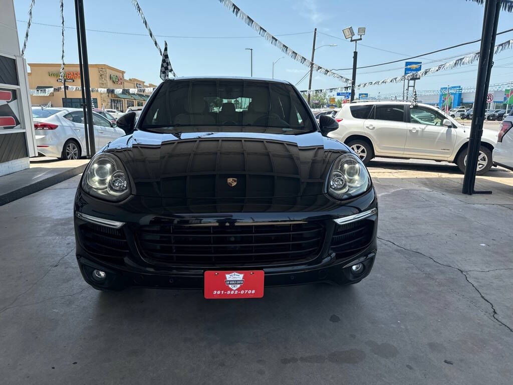 2016 PORSCHE Cayenne