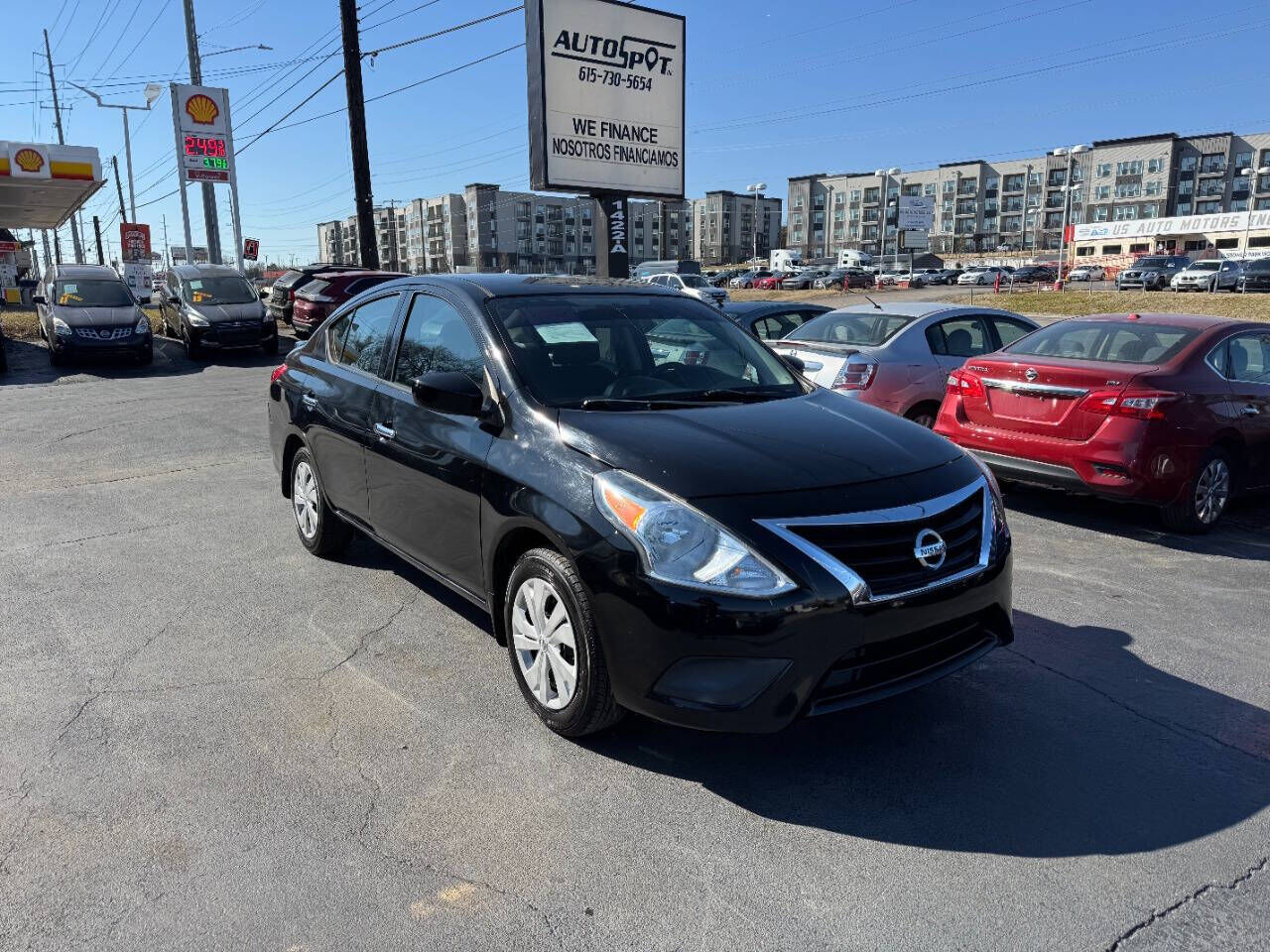 2017 NISSAN Versa