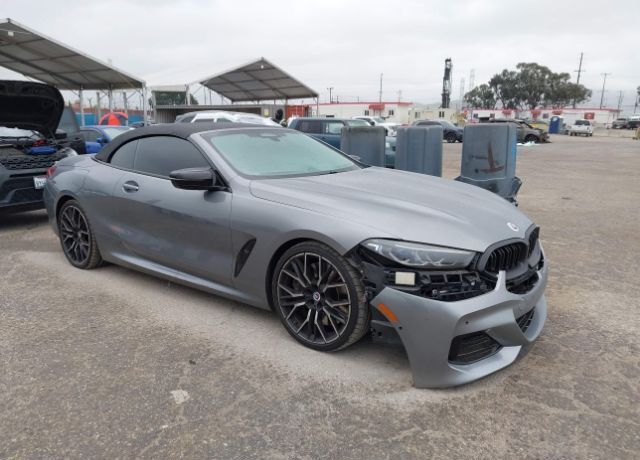 2023 BMW M8