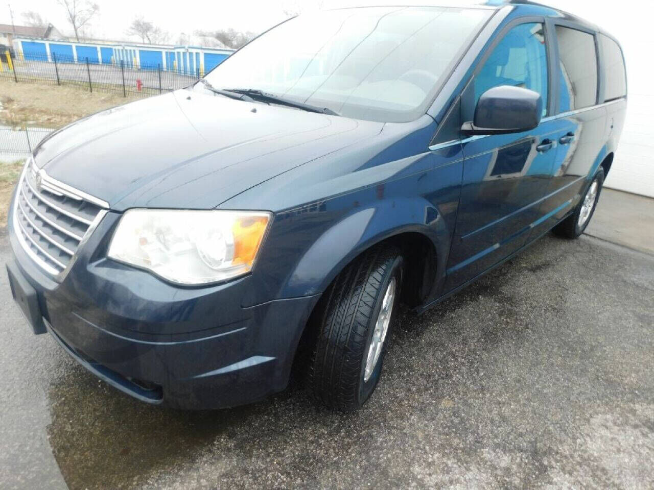 2008 CHRYSLER Town and Country