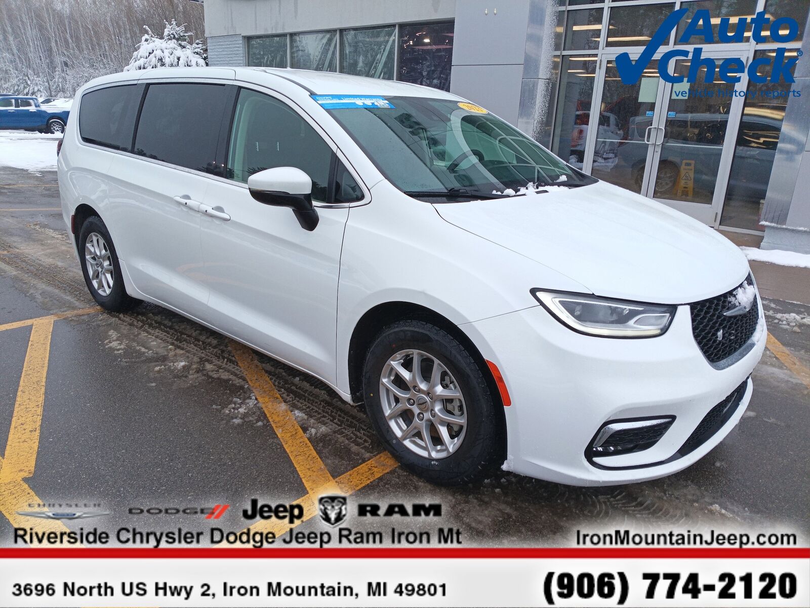 2023 CHRYSLER Pacifica