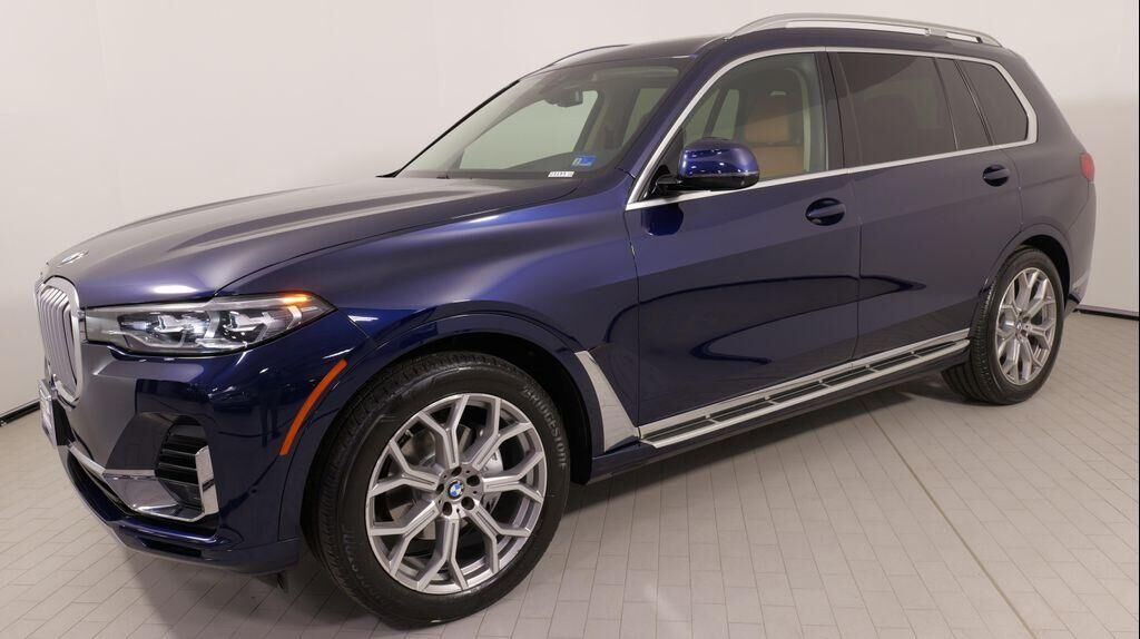 2021 BMW X7