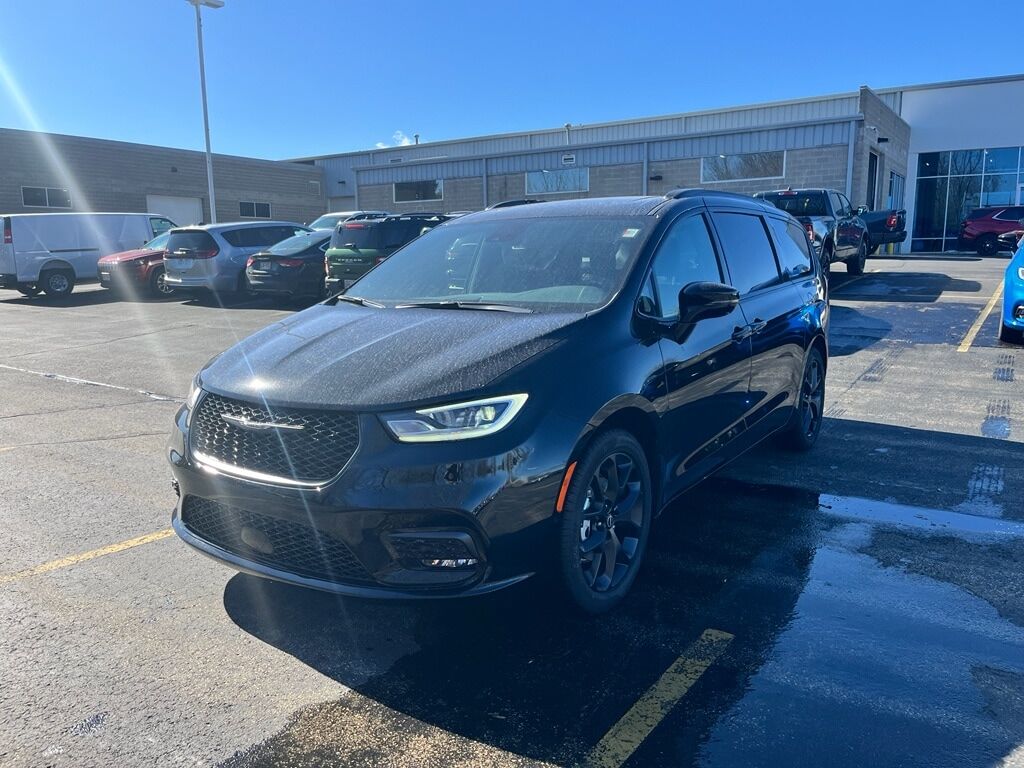 2026 CHRYSLER Pacifica