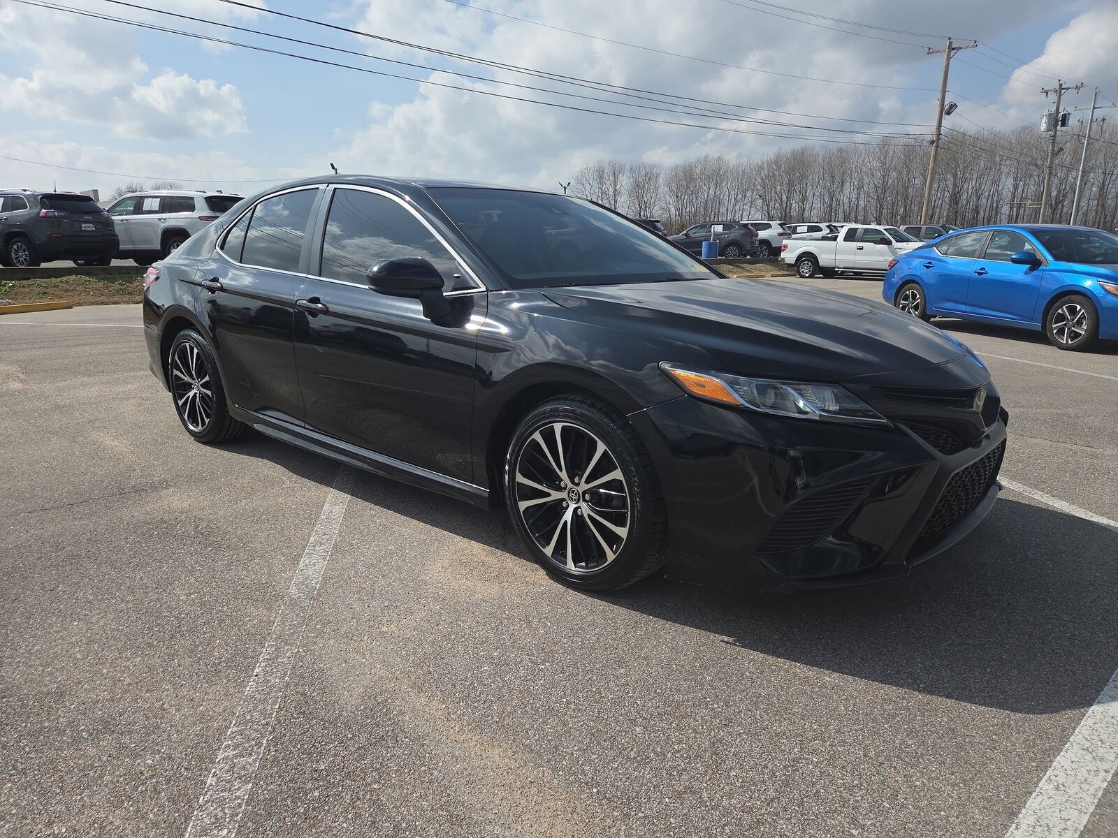 2018 TOYOTA Camry