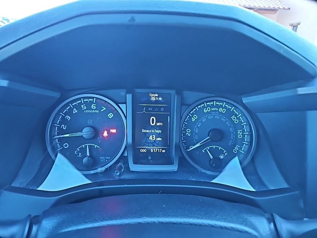 2021 TOYOTA Tacoma