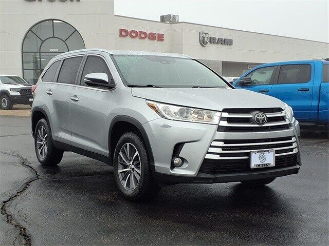 2019 TOYOTA Highlander
