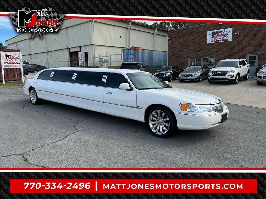 2001 LINCOLN Town Car