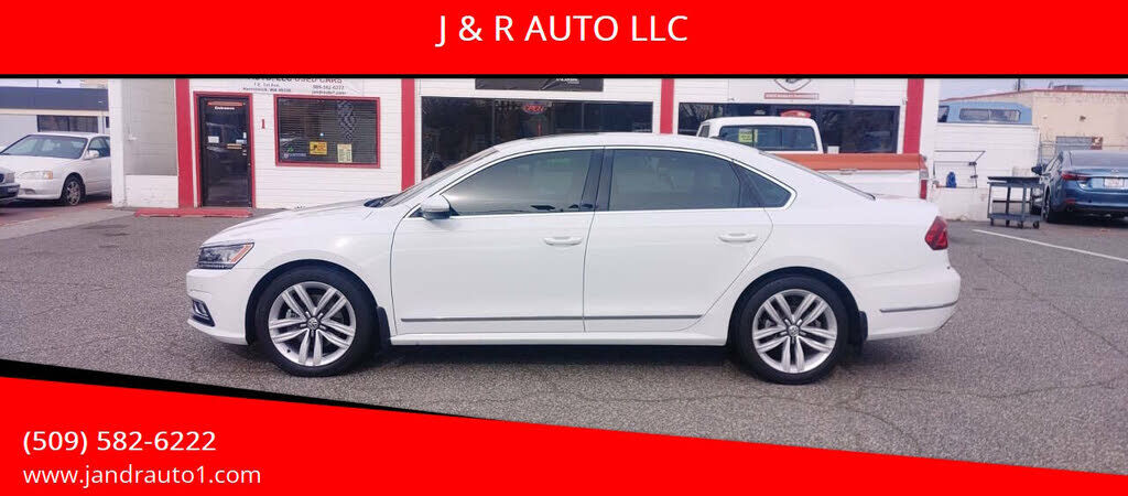 2017 VOLKSWAGEN Passat