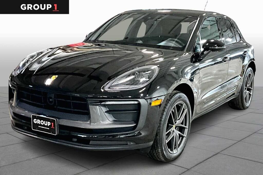 2023 PORSCHE Macan