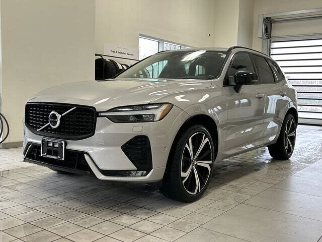 2023 VOLVO XC60