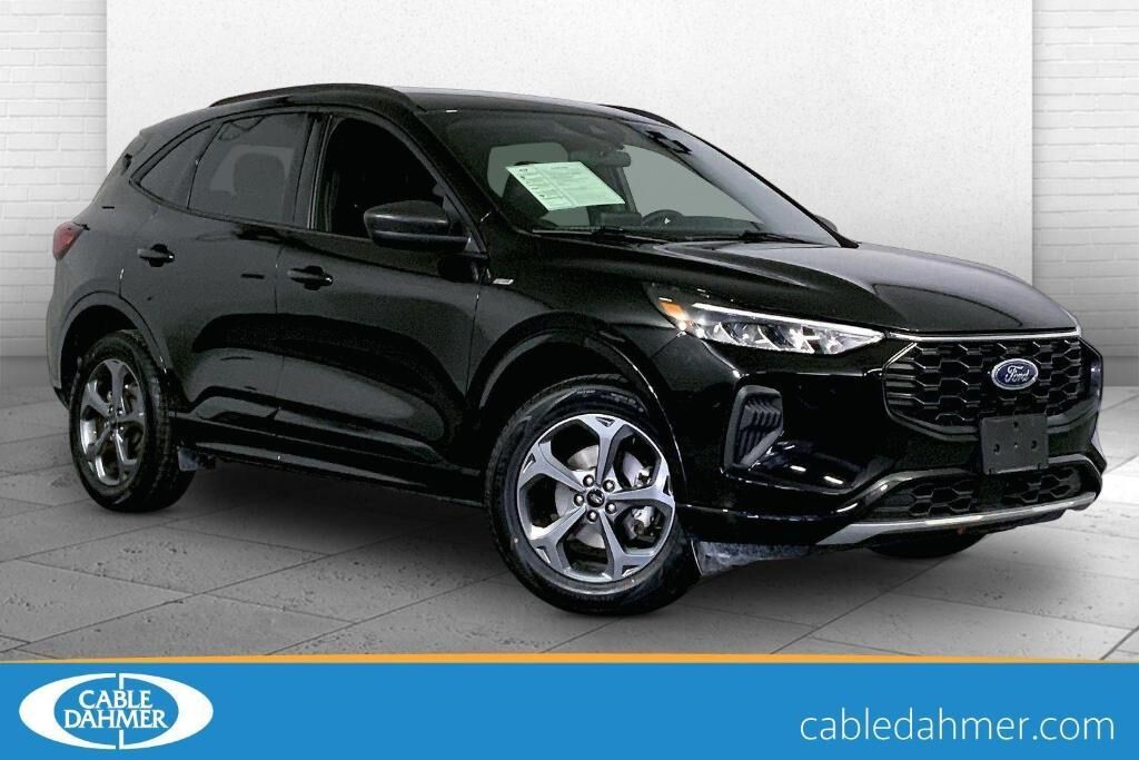 2024 FORD Escape
