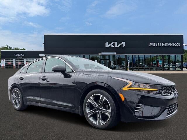 2022 KIA K5