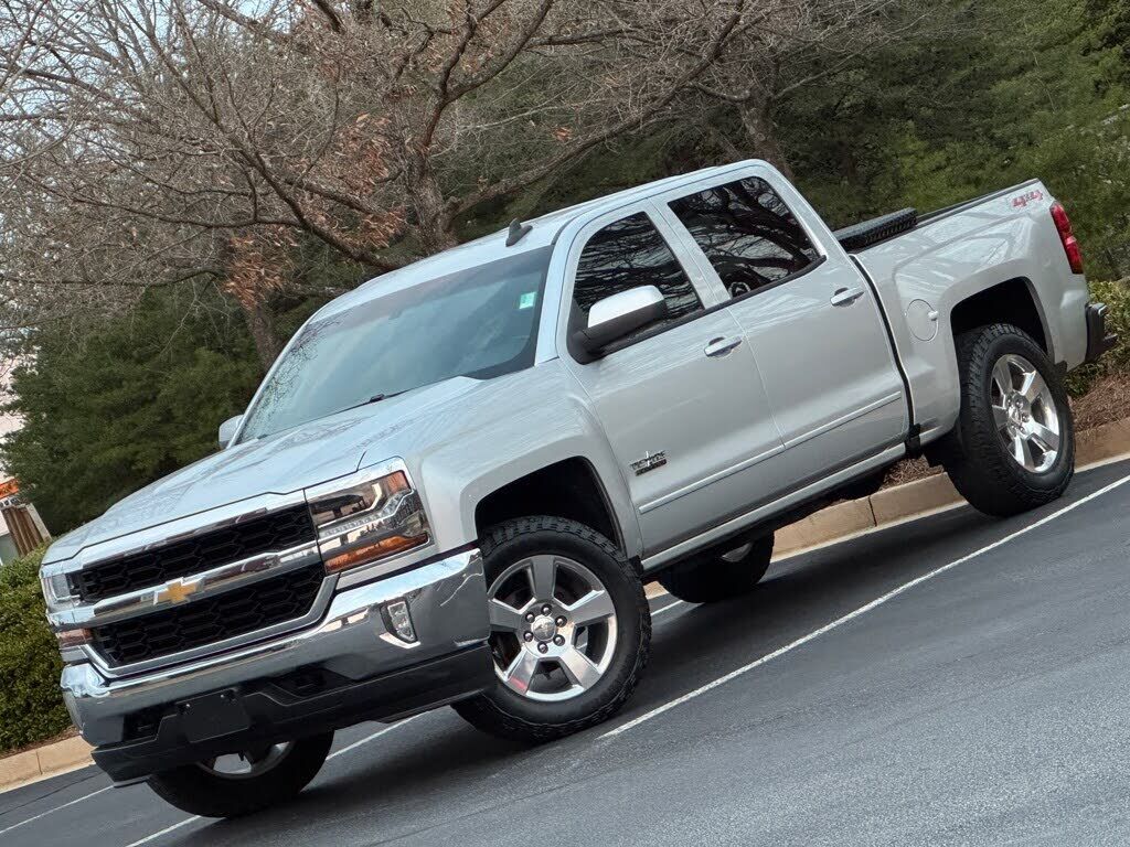 2018 CHEVROLET Silverado