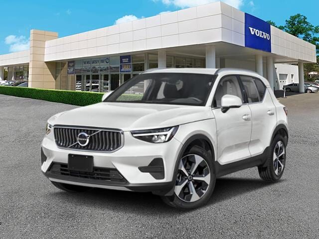 2026 VOLVO XC40