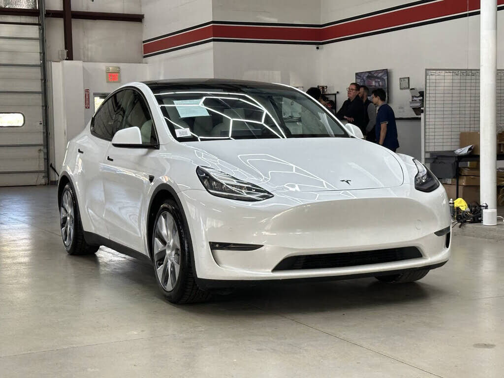 2020 TESLA Model Y
