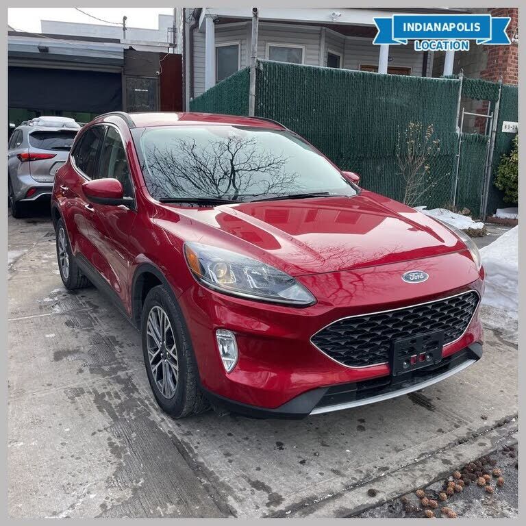2021 FORD Escape