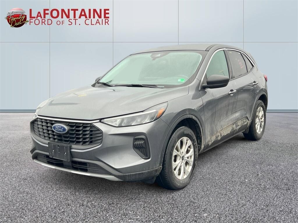 2024 FORD Escape