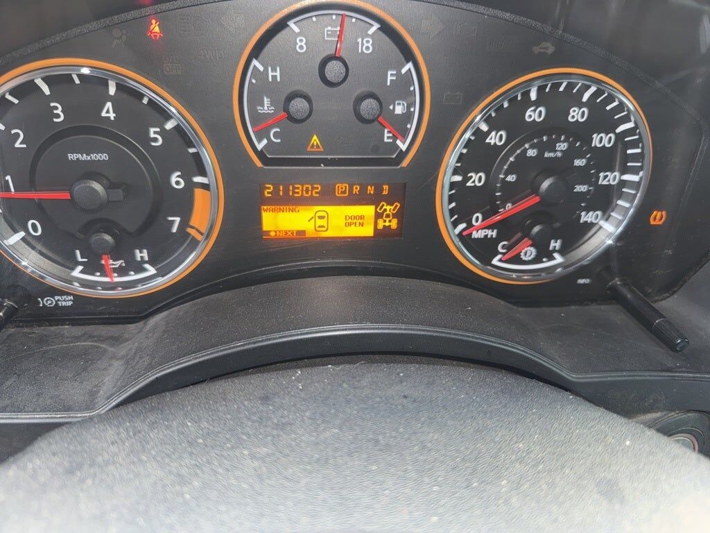 2015 NISSAN Titan