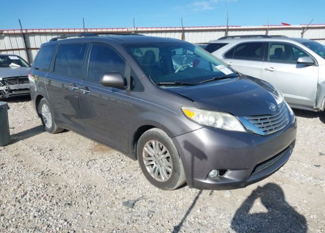 2014 TOYOTA Sienna