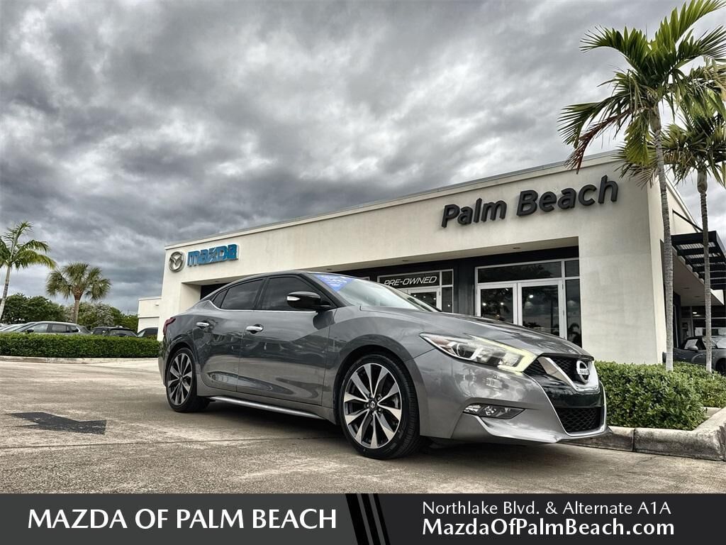2017 NISSAN Maxima