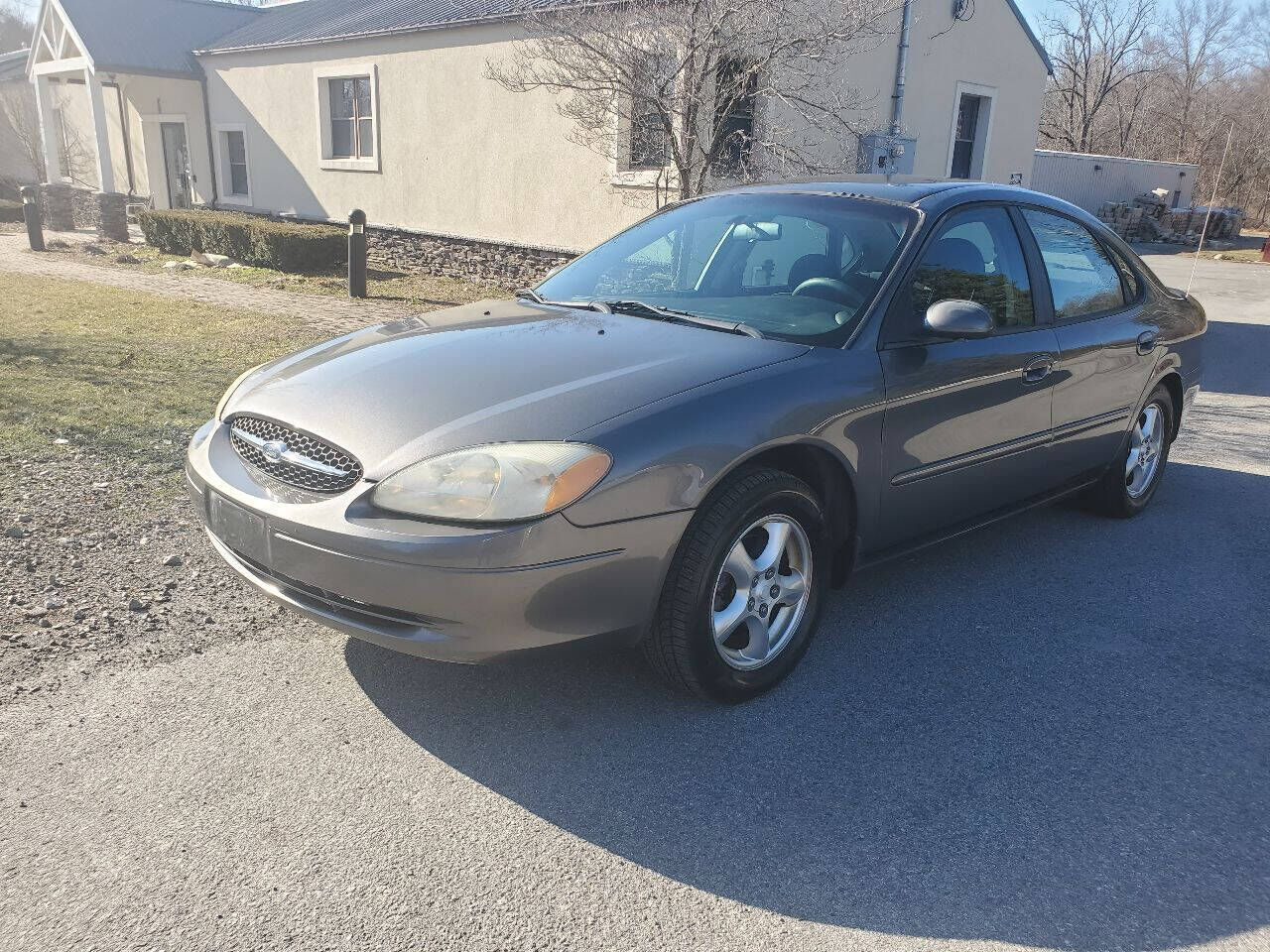 2002 FORD Taurus