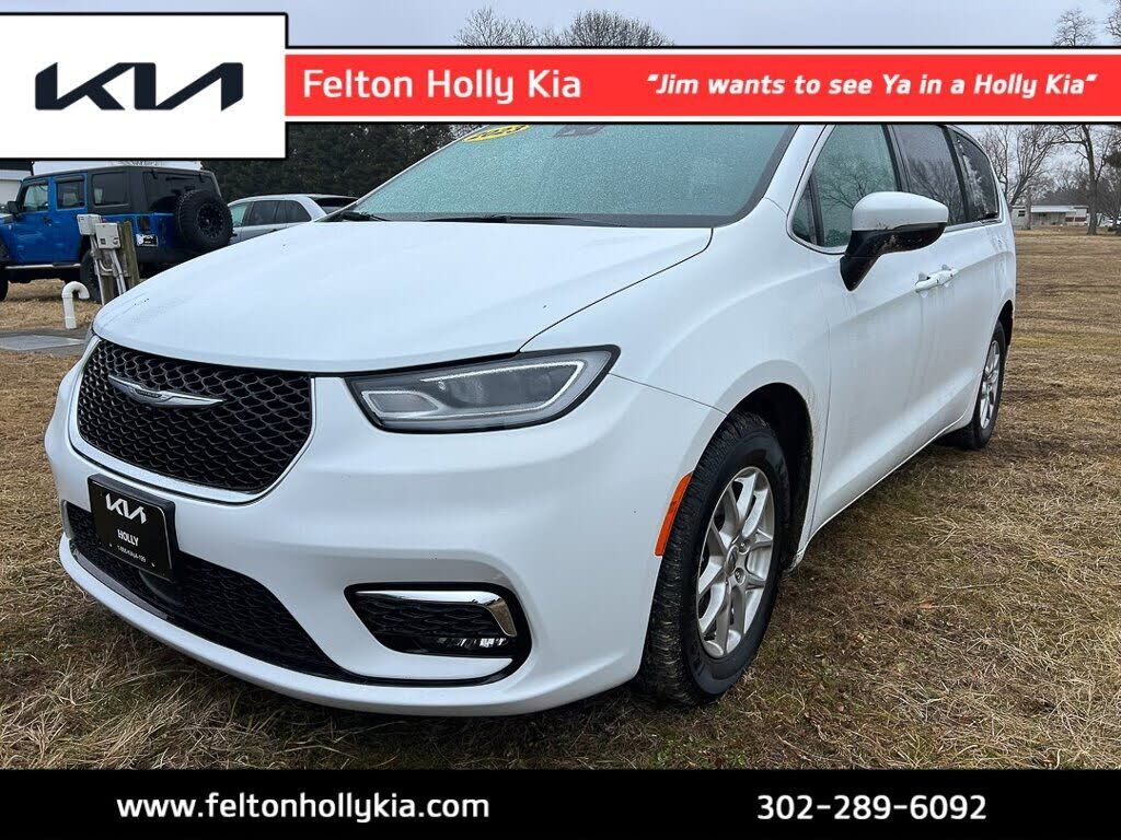 2023 CHRYSLER Pacifica