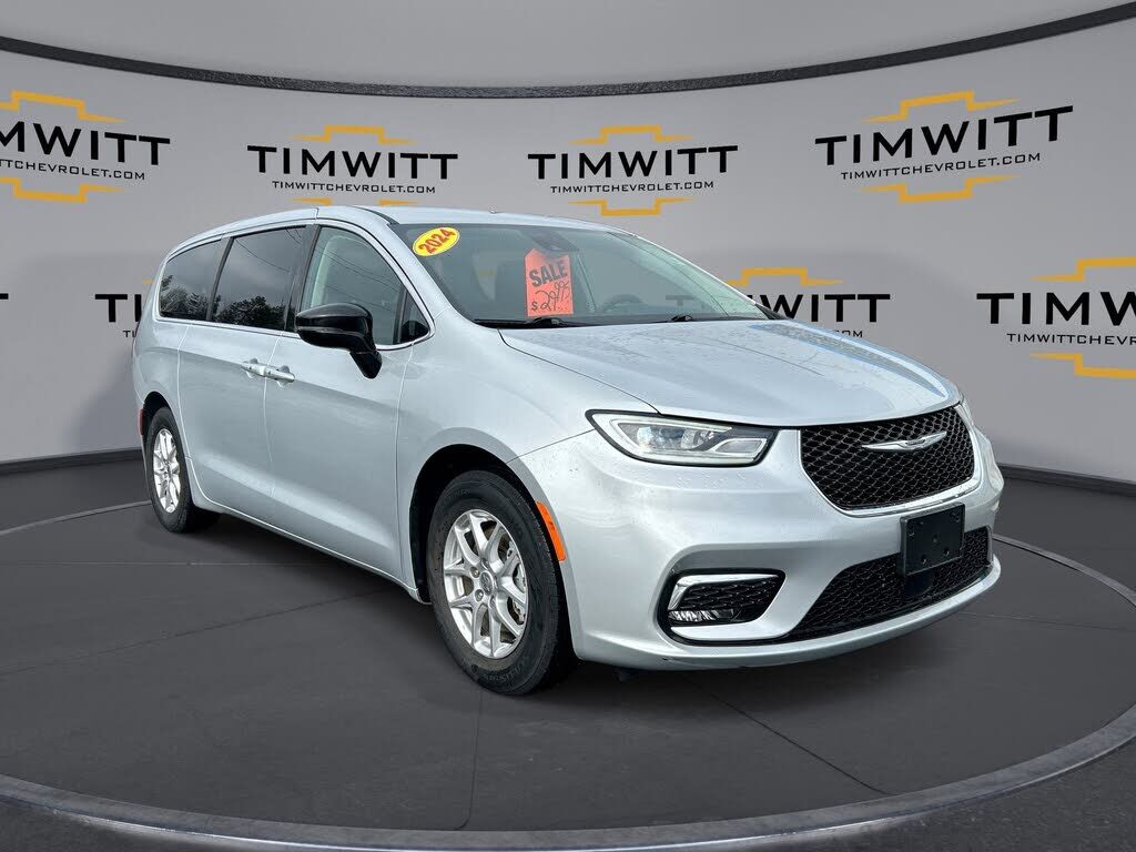 2024 CHRYSLER Pacifica