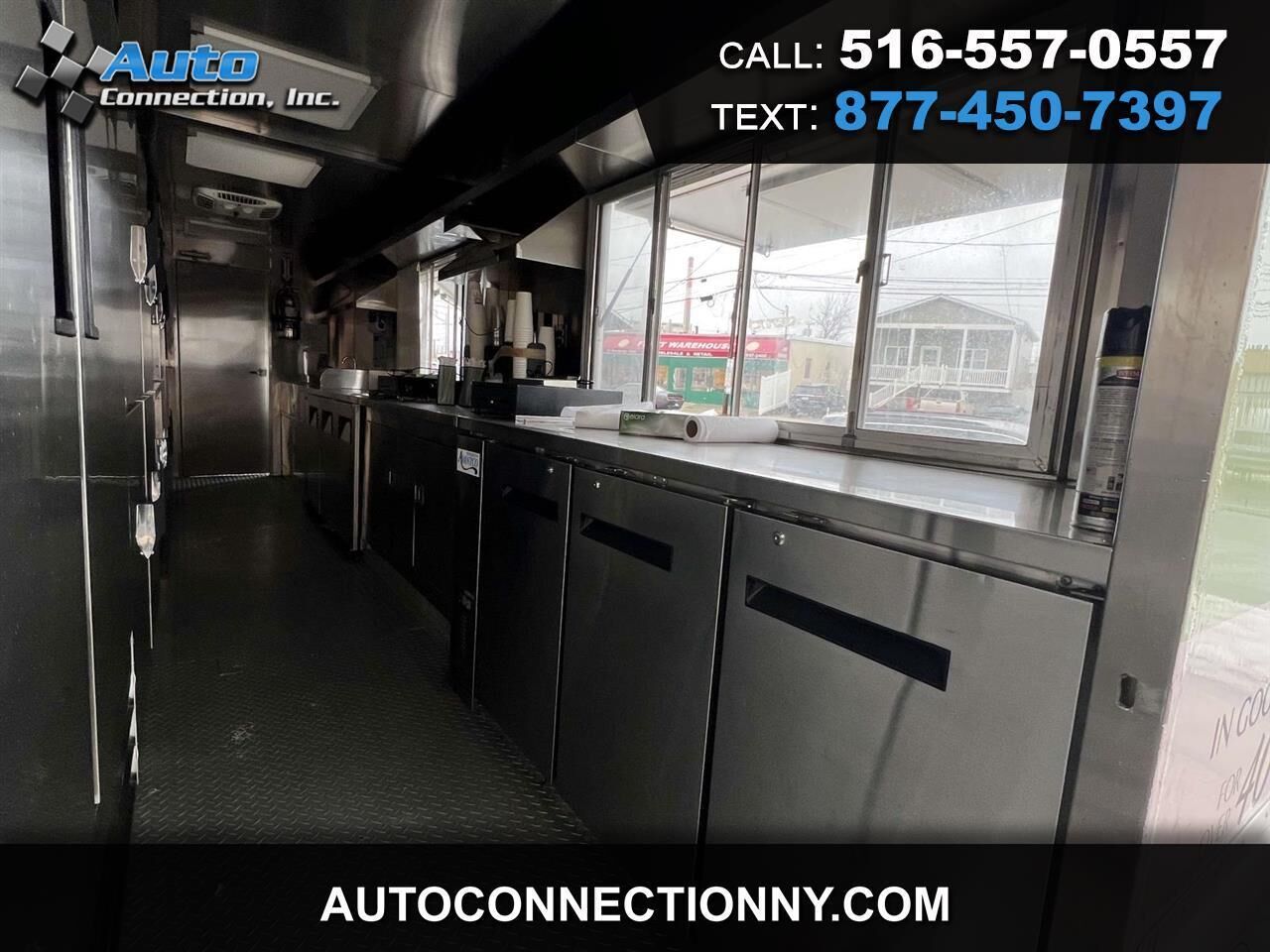 2022 FORD Commercial Chassis