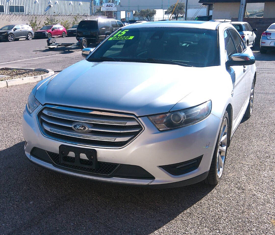 2015 FORD Taurus