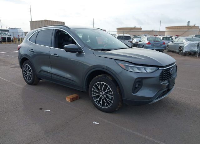 2025 FORD Escape
