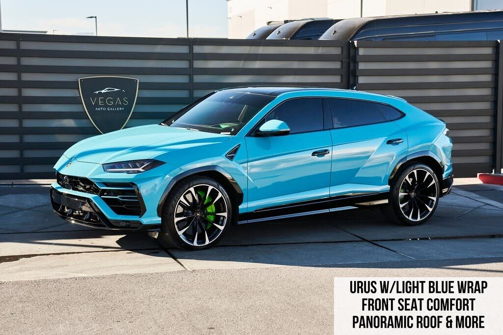 2021 LAMBORGHINI URUS