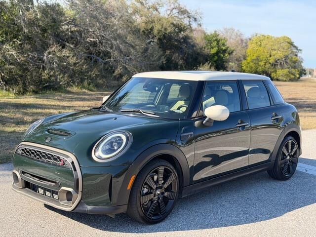 2023 MINI Hardtop