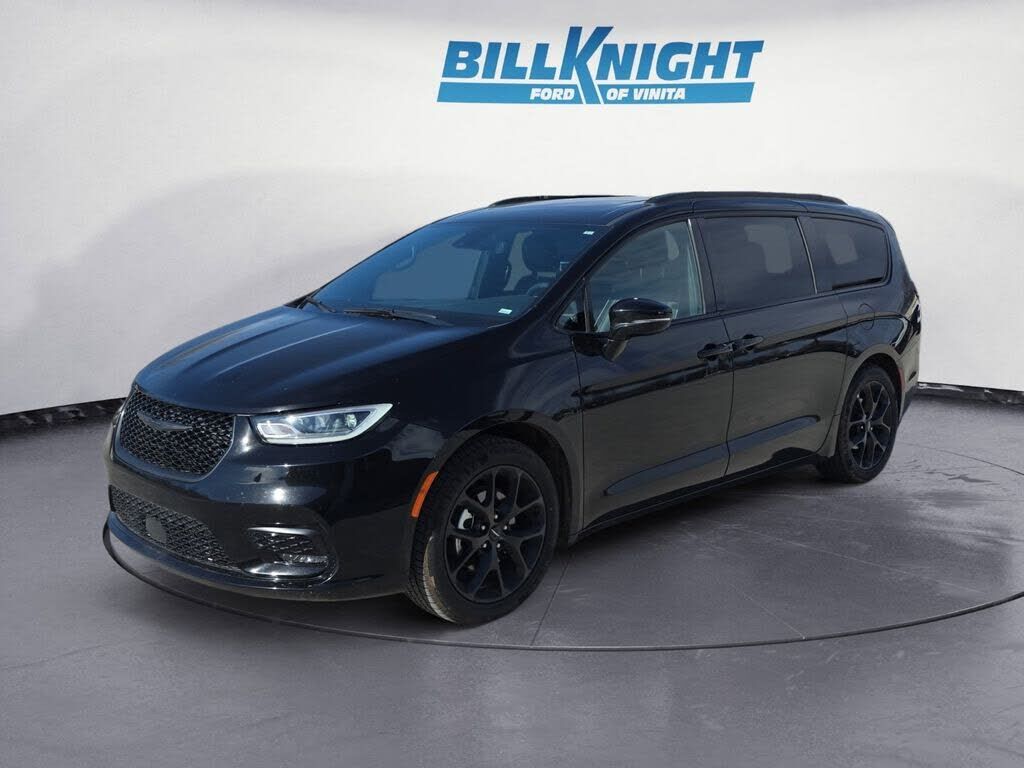2025 CHRYSLER Pacifica