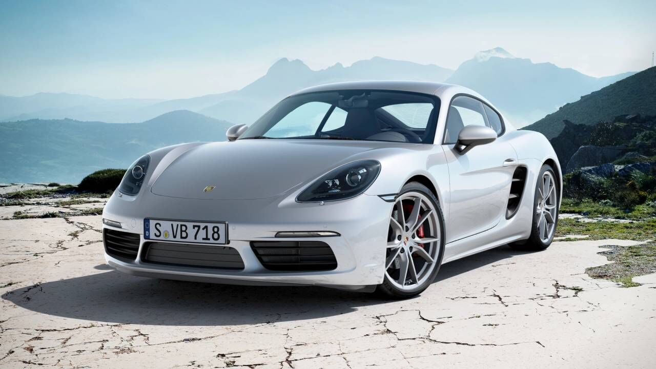 2025 PORSCHE 718