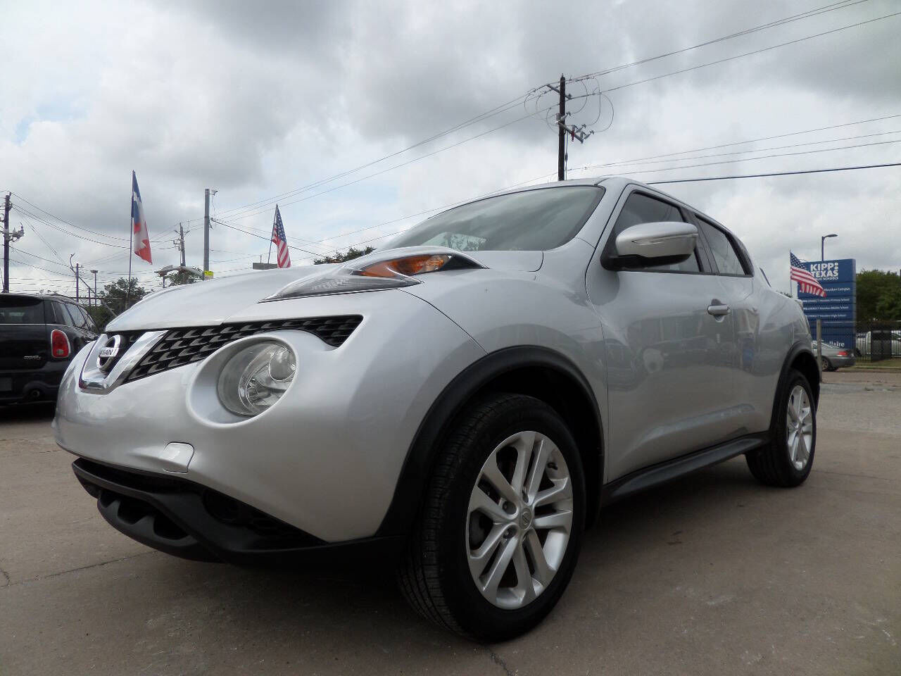 2016 NISSAN Juke