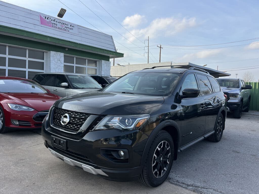 2020 NISSAN Pathfinder