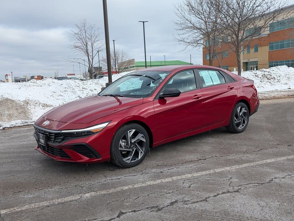 2025 HYUNDAI Elantra