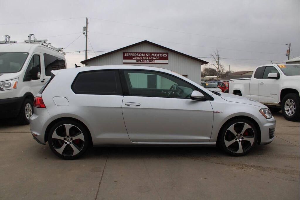 2016 VOLKSWAGEN Golf GTI