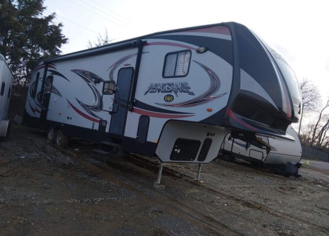 2015 FOREST RIVER Vengeance