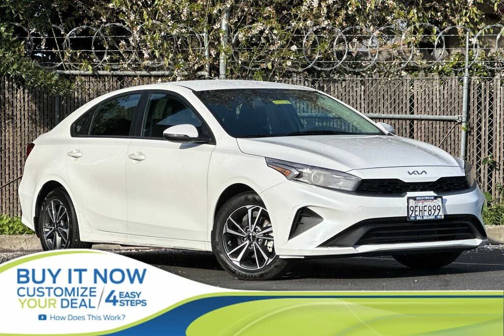 2023 KIA Forte
