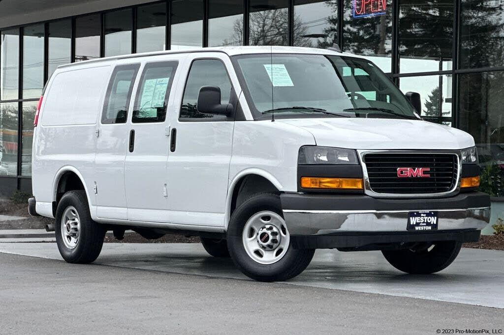 2024 GMC Savana