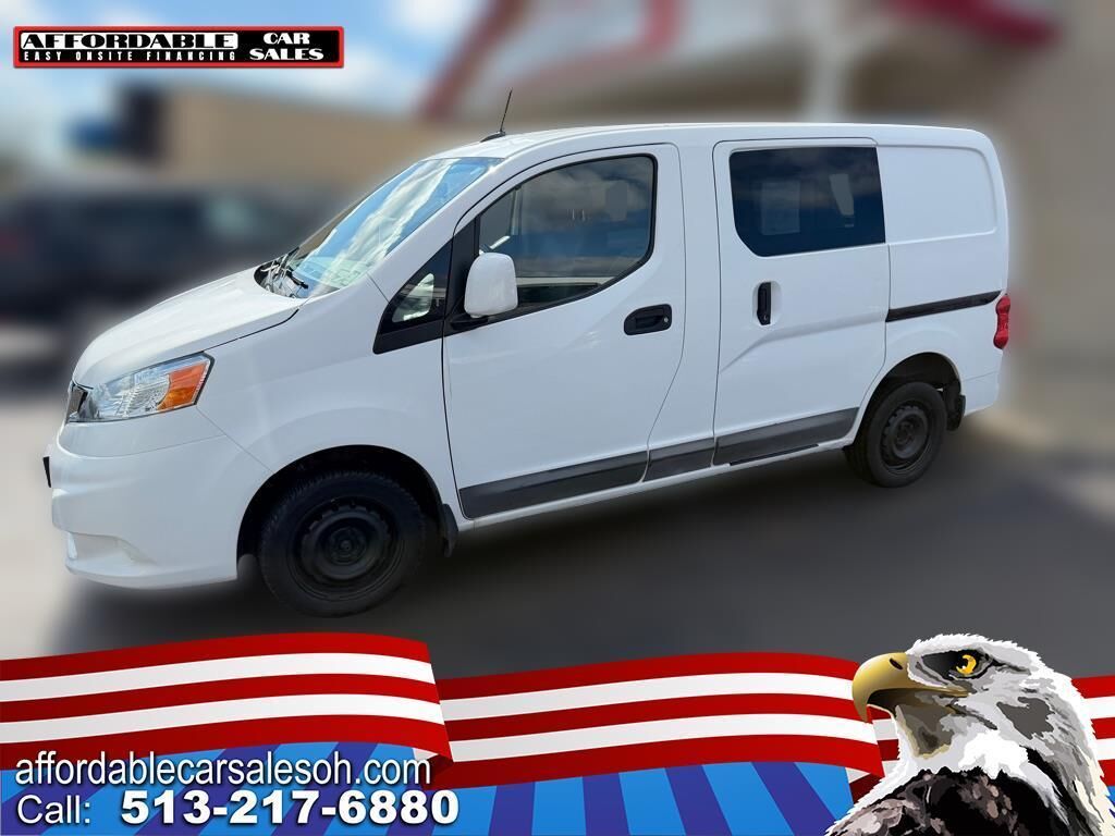 2017 NISSAN NV200