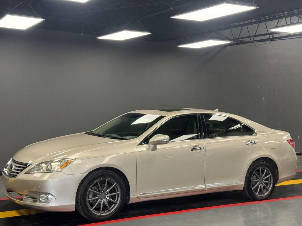2011 LEXUS ES