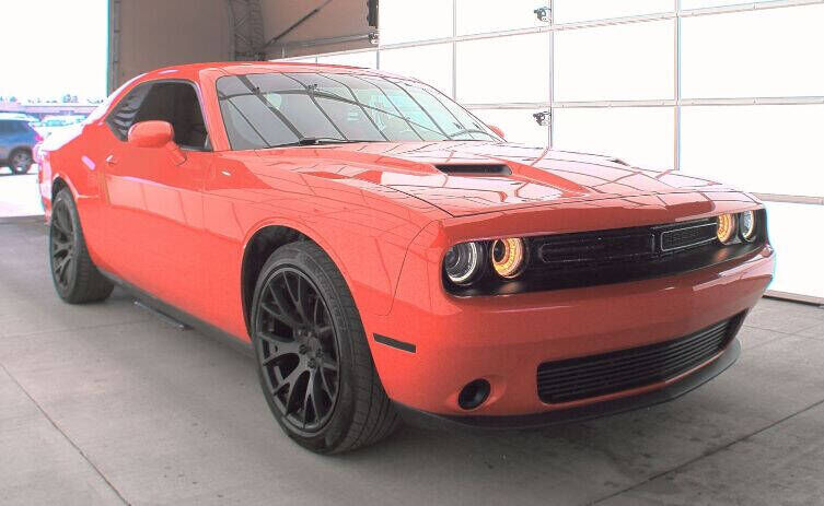 2017 DODGE Challenger